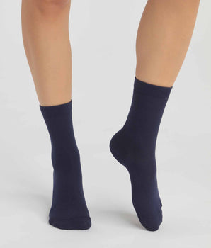 2er-Pack marineblaue Damensocken aus Bio-Baumwolle - DIM Good