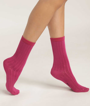 Fuchsia flache Damensocken aus satinierter, gerippter Baumwolle - Dim Mode





